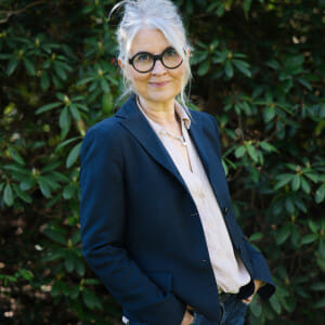 Louise Holmes